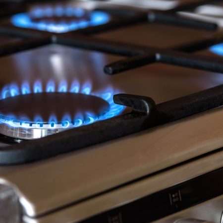 HOW TO PREVENT AND FIGHT GREASE FIRES | SKYSAVER RESCUE BACKPACKS